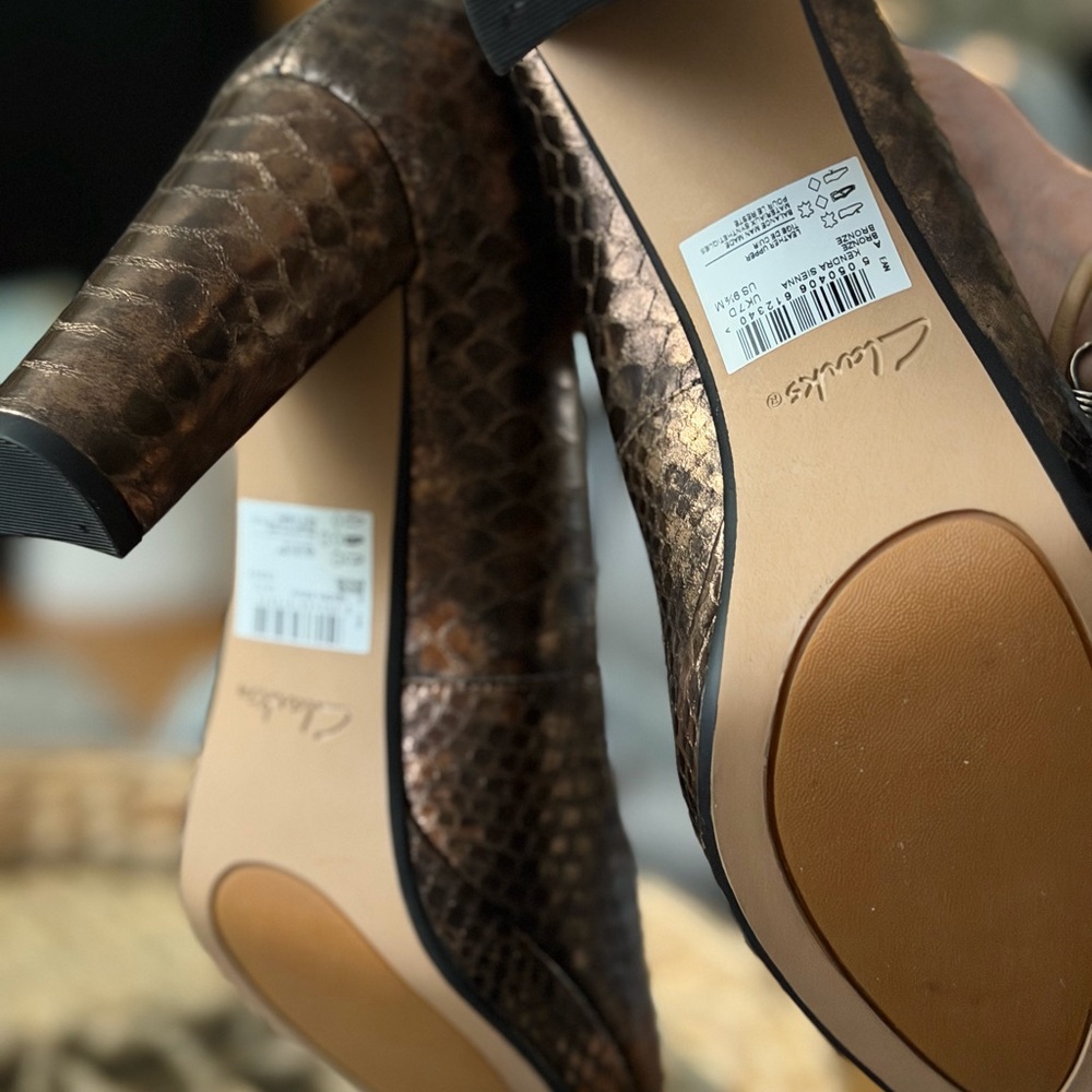 NWT Clarks High Heels Bronze Copper Leather Platform Women’s Shoes 9.5 AUTUMN - Picture 5 of 7